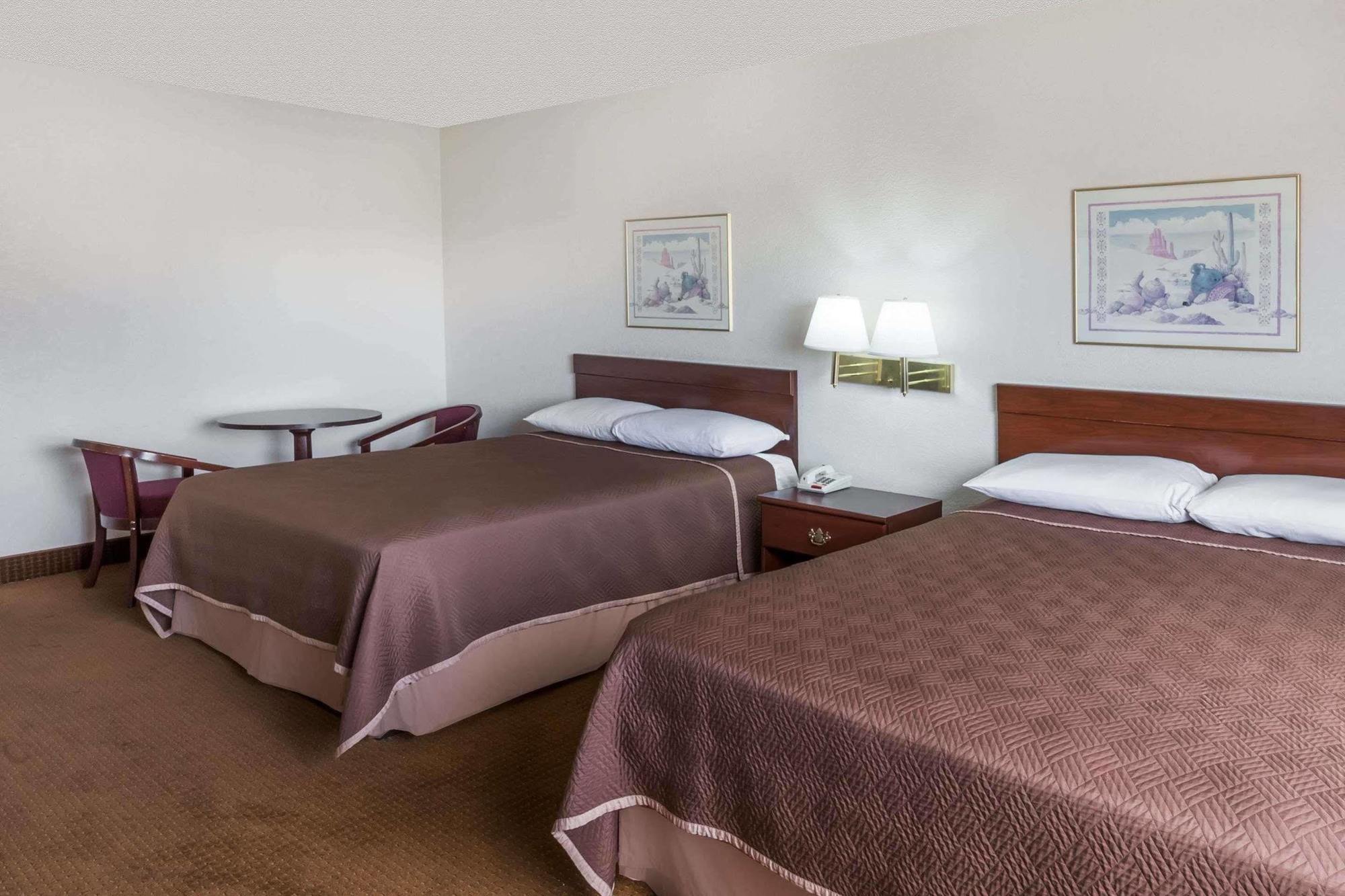Travelodge By Wyndham Mesa Extérieur photo