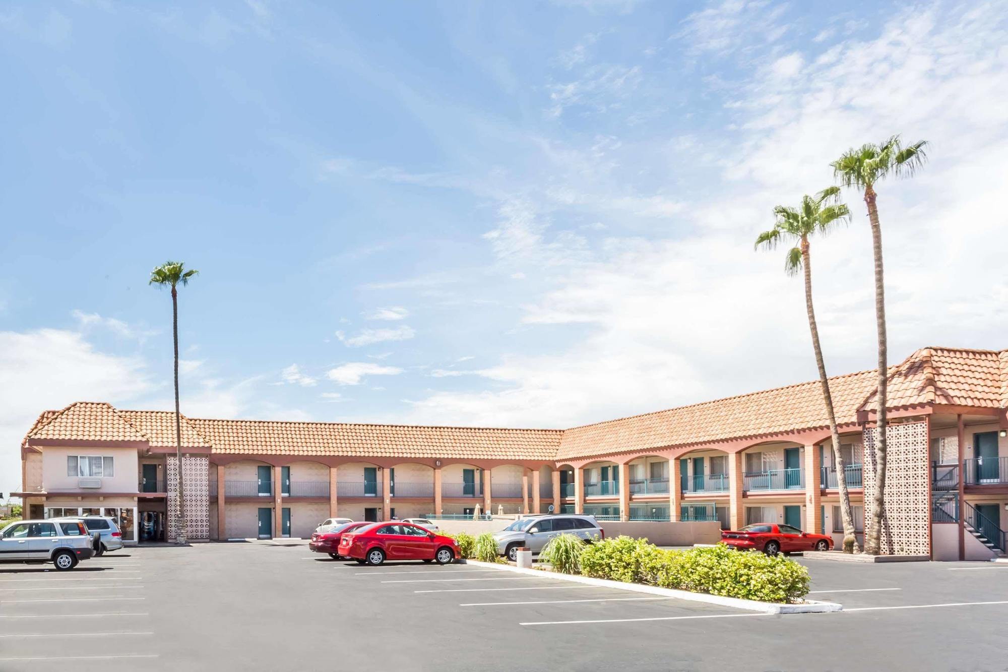 Travelodge By Wyndham Mesa Extérieur photo